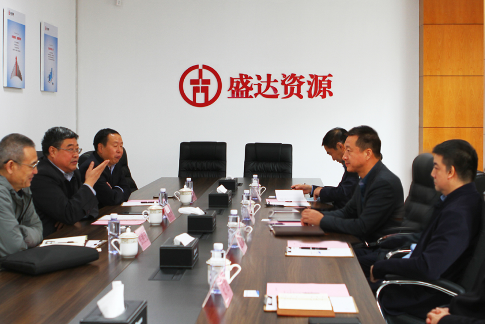 中国华冶科工集团董事长刘玉军率队到访开云线上官网_开云（中国）
